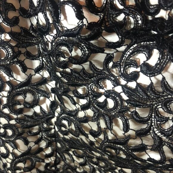 An stunning original JS collection white dress with black overlay. DEAD STOCK - Picture 4 of 9